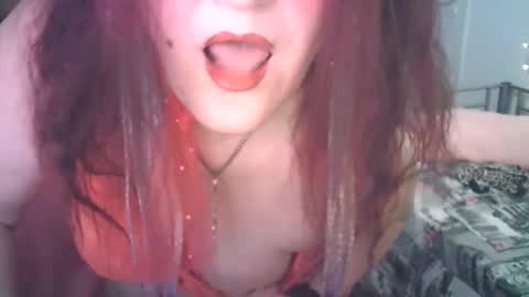 SabrinaXlovess online show from May 6, 6:36 pm