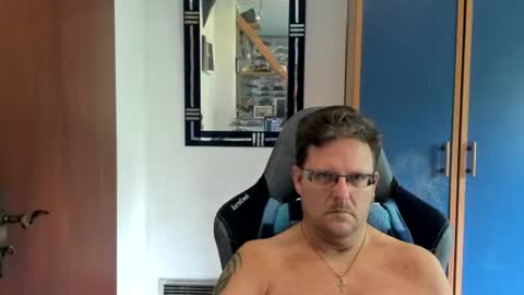 salichris online show from July 15, 7:46 am