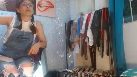 samanta online show from May 11, 11:06 am