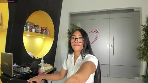 Samantha online show from May 30, 8:51 pm