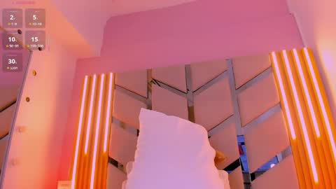  SAMANTHA online show from May 7, 9:54 pm