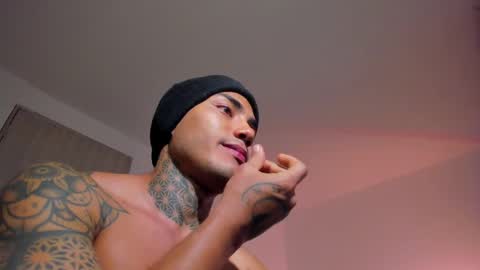 Santi Ferrer online show from May 25, 3:23 am