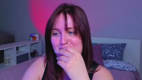 Sarah online show from June 15, 2:25 am