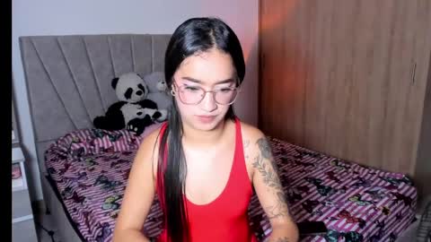 Sarah online show from May 25, 11:55 pm