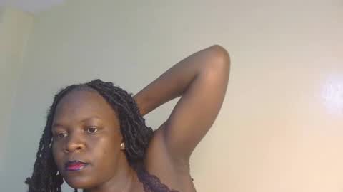sexxy one online show from June 28, 11:45 pm