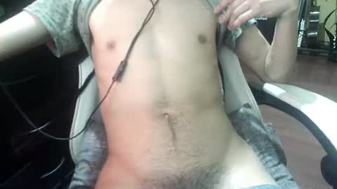 saturno_97 online show from June 16, 5:33 am