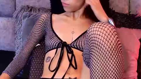 Scarlet  online show from June 14, 2:24 am