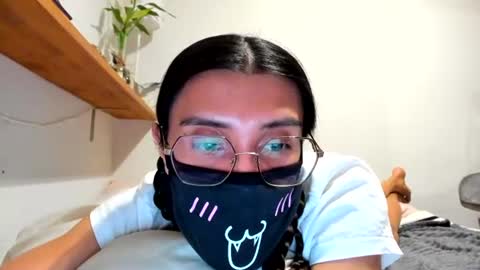 Nip online show from July 28, 8:52 pm