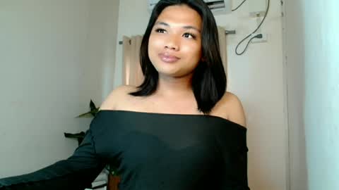 Deluxe online show from August 6, 7:39 am