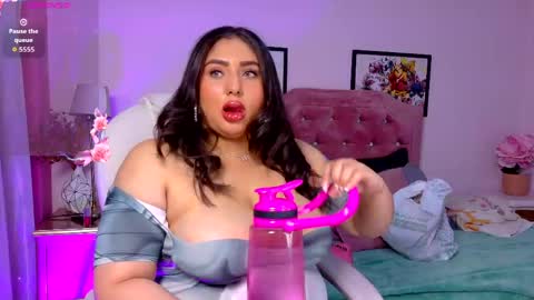 Selenee online show from May 15, 11:51 am