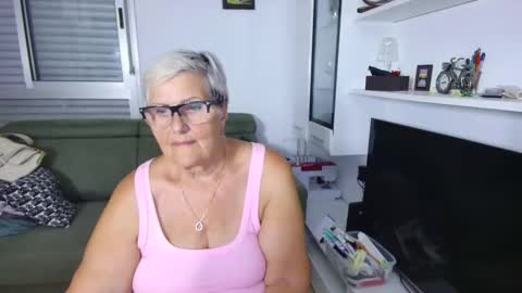 Selenna online show from June 10, 5:34 pm