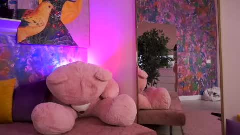 Selenne online show from May 2, 9:37 am
