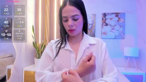 Sophie     online show from July 13, 11:14 am