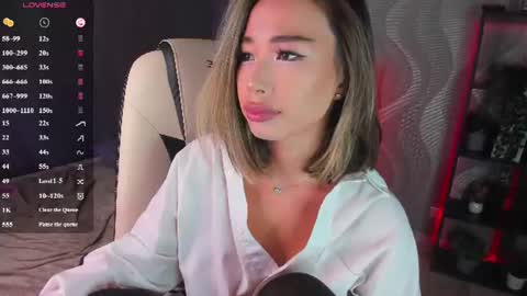 Kiki online show from June 17, 3:39 pm