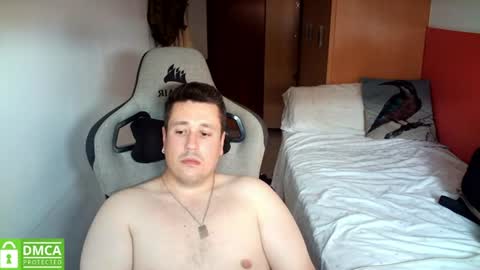 Pollos online show from July 12, 2:09 pm