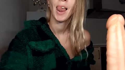 Verona online show from May 14, 3:48 am