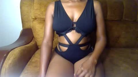 Ellahh online show from May 16, 2:30 am