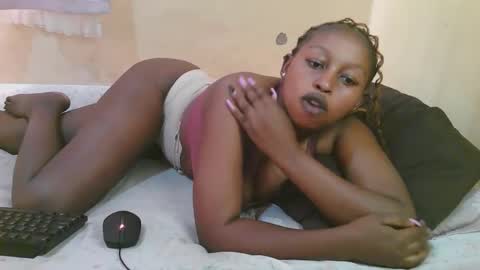 sexy_latasha online show from May 9, 1:17 pm