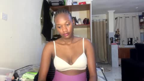 Nyla online show from July 14, 8:58 pm