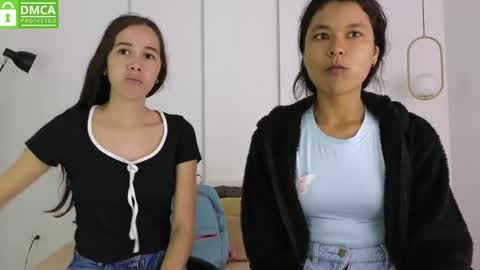 chanell and yina online show from April 25, 1:52 pm