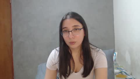Coralinne online show from December 5, 10:28 pm
