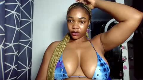 malia online show from August 5, 8:33 am
