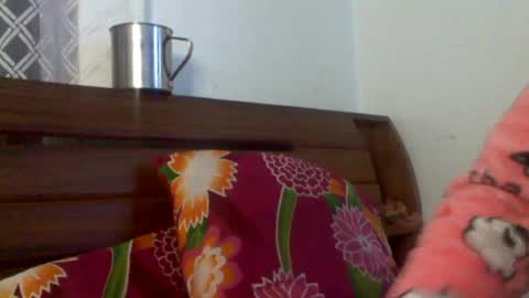 sexylarra12 online show from May 15, 5:38 am