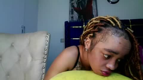 mel online show from June 22, 3:25 am