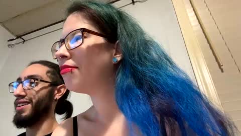 sexymilf42088 online show from December 2, 3:51 am