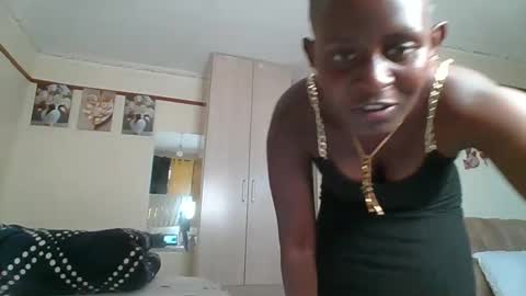 sexyreddebony online show from December 31, 2:36 pm