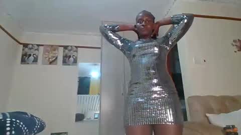sexyreddebony online show from January 16, 7:31 pm