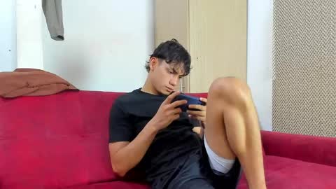 MATIAS-18   THIAHO -18  MAX-19  NICOKALY-19  CAIN-19   MOD ESTEBAN online show from May 22, 7:42 pm