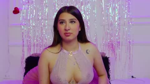 ShannonBannks online show from June 28, 6:37 pm