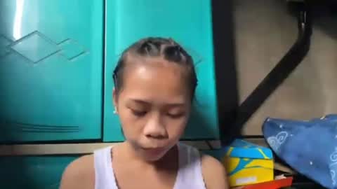 Evelyn online show from May 23, 8:32 am