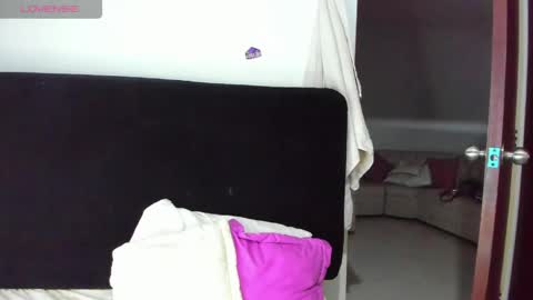 shecdimar online show from May 12, 11:36 pm