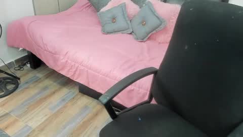 Shofia Beltran online show from May 27, 7:11 pm