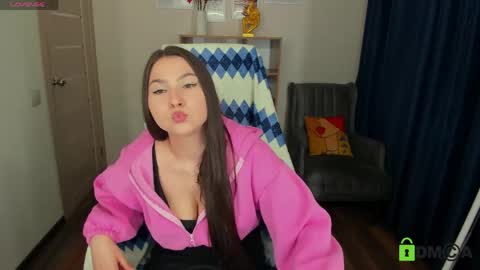 shycherry_ online show from June 4, 1:50 pm