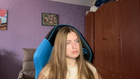 Erica online show from May 22, 7:59 am