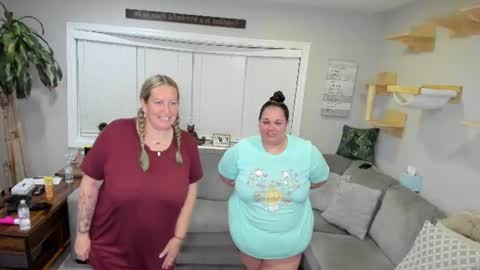 sillyfidget3 online show from July 6, 2:19 am