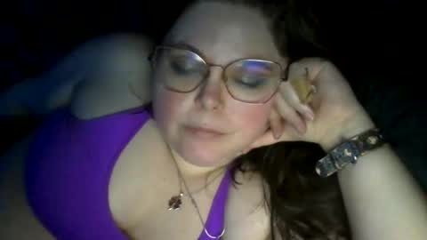 Siofra online show from May 3, 2:28 am