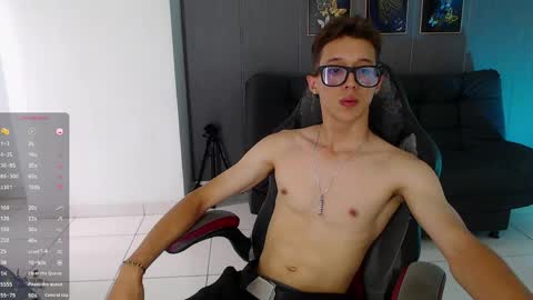 skinny_bigcock20 online show from May 6, 9:21 pm