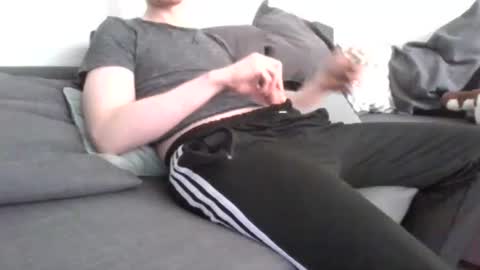 skinnyboy1998 online show from June 3, 10:40 am