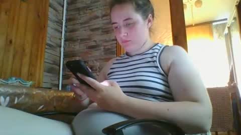 skyressie333 online show from June 30, 11:53 am