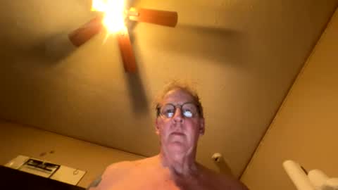 slimjim061560 online show from May 15, 11:45 pm