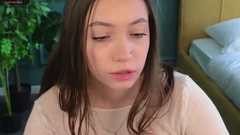 Emilia online show from May 9, 1:06 pm
