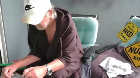 Daddy online show from June 9, 11:10 am