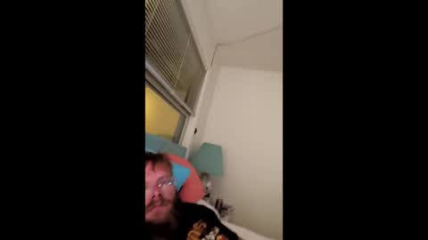 smalltownbigman online show from May 31, 7:07 am