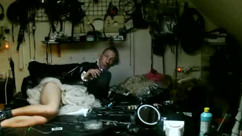 smokeslut365 online show from June 21, 2:29 am