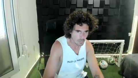 soccerplayerrr online show from June 23, 11:17 am
