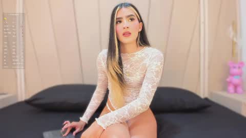 Sofia Mercer online show from May 9, 5:13 am